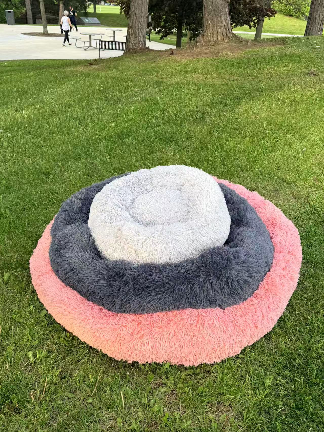 CloudComfort Calming Donut Pet Bed